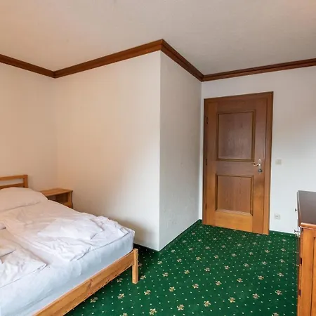 Apartament Hirschen *
