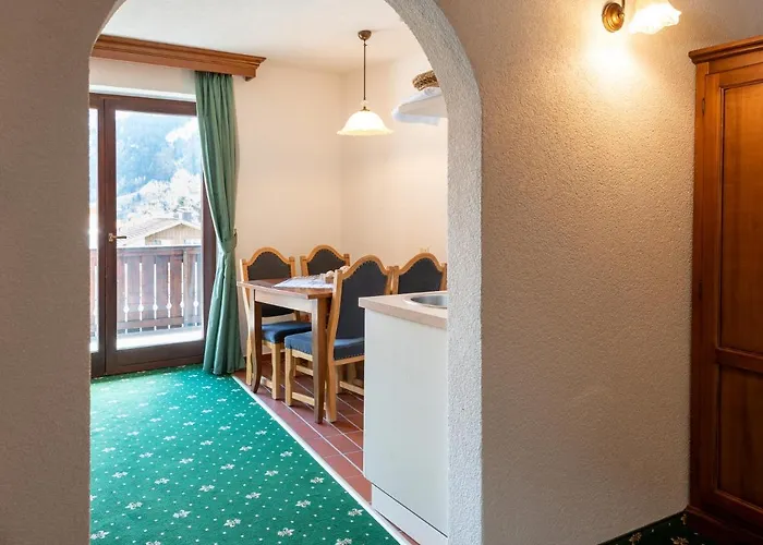 Hirschen Apartament *